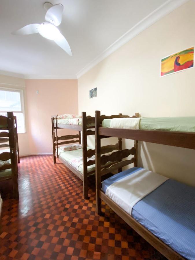 Rio Guesthouse - Um Quarteirao Da Praia De Copacabana Rio de Janeiro Exterior photo